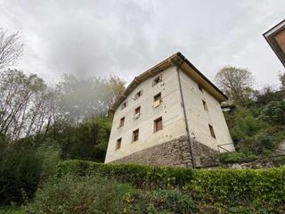 Etagenwohnung  Basarte kalea. En basarte soledad, piso y estudio con garaje. negociable!!