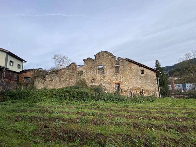 Foto 3bc2ce6d-d6ca-43a5-a806-6f5f13390632. Casa caserio a rehabilitar con dos arcos en Bergara