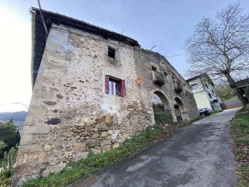 Foto e15d1668-fc6d-4c4e-8339-fc1d508ab05f. Casa caserio a rehabilitar con dos arcos en Bergara