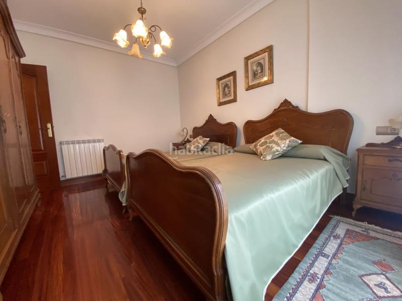 Foto d1c16887-8268-4c59-ae66-3065a3b7f483. Piso vivienda céntrica con ascensor, exterior y soleada. espectacular en Bergara