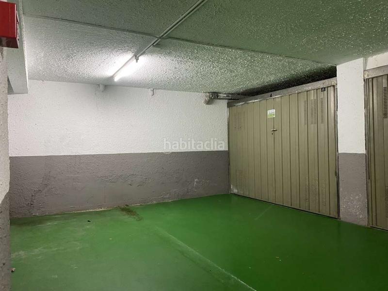 Foto ce84d217-497a-4f49-a4bb-33d5ceca9992. Aparcament cotxe a Bergara