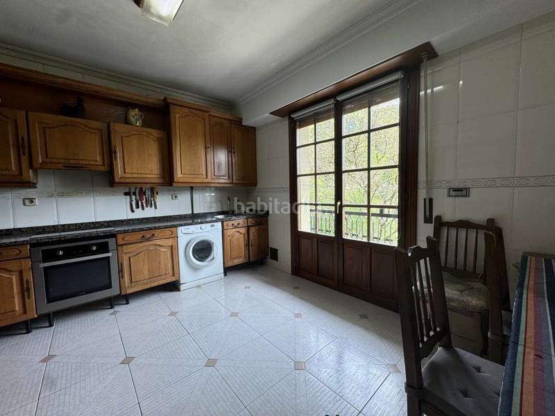 Foto d6e79b03-9ee1-4ed7-93db-768cba018a52. Pis amb calefacció aparcament a Bergara