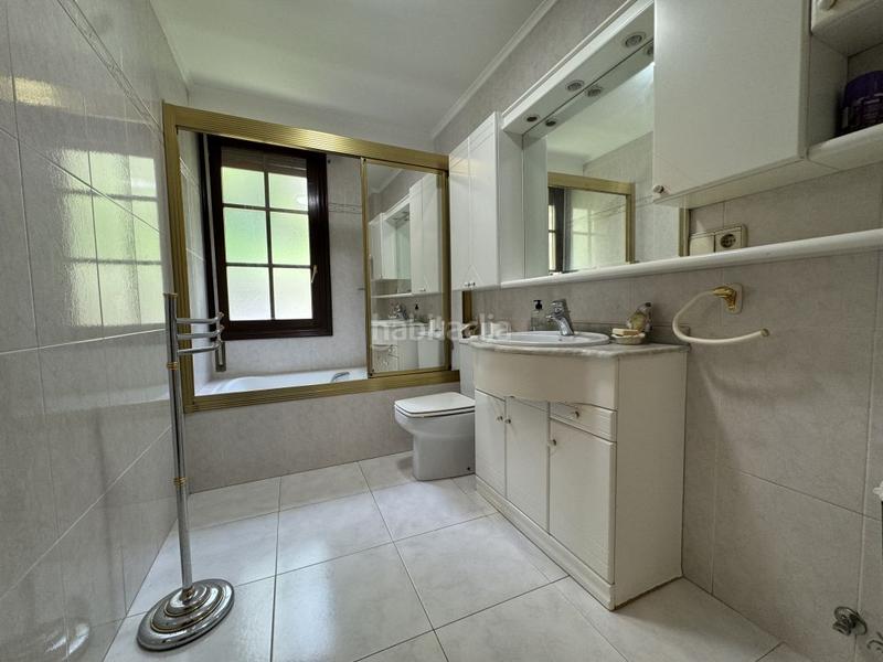 Foto e9f9d28a-4244-4013-9992-0064cb9e1435. Pis amb calefacció aparcament a Bergara