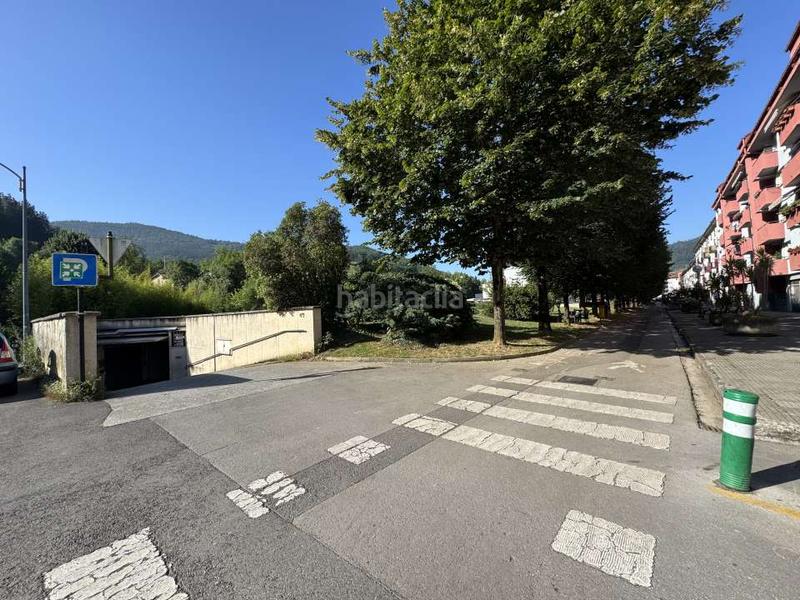 Foto 11c1e10a-cd56-4980-a7a1-7e139b718e72. Parking voiture dans Bergara