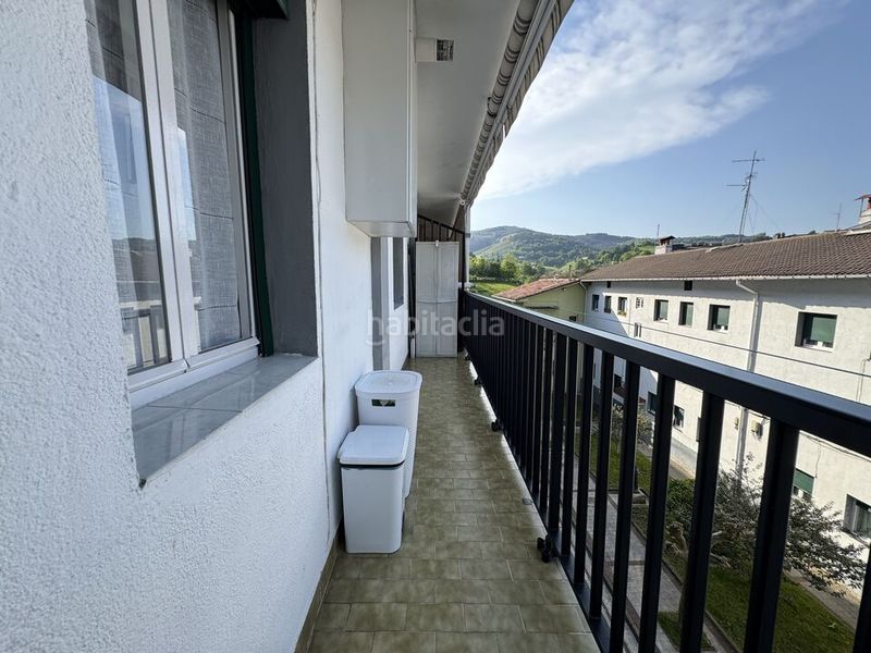 Foto cbf3823b-0c72-4618-ba25-620d26fb0930. Flat with heating in Legazpi