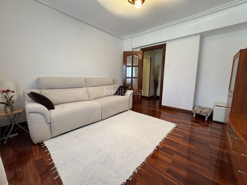 Foto e3e75136-3174-47fa-949b-9933cc38d72a. Flat with heating in Legazpi