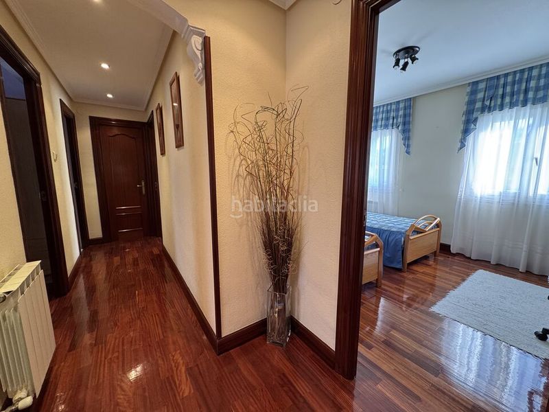 Foto f1ee3cf0-12e0-4b1c-8844-0de3dd56888a. Flat with heating in Legazpi