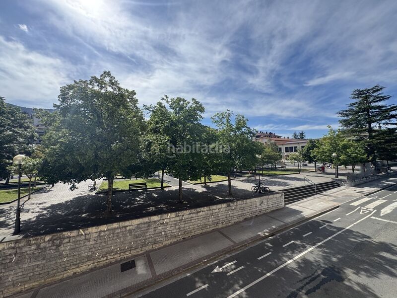 Foto ffea9718-ba36-4b7b-bb0c-7e7e8b7aa1ed. Flat in Legazpi