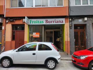 Locale commerciale  Rúa josé baldomir. Local de 120 m² y patio cubierto.