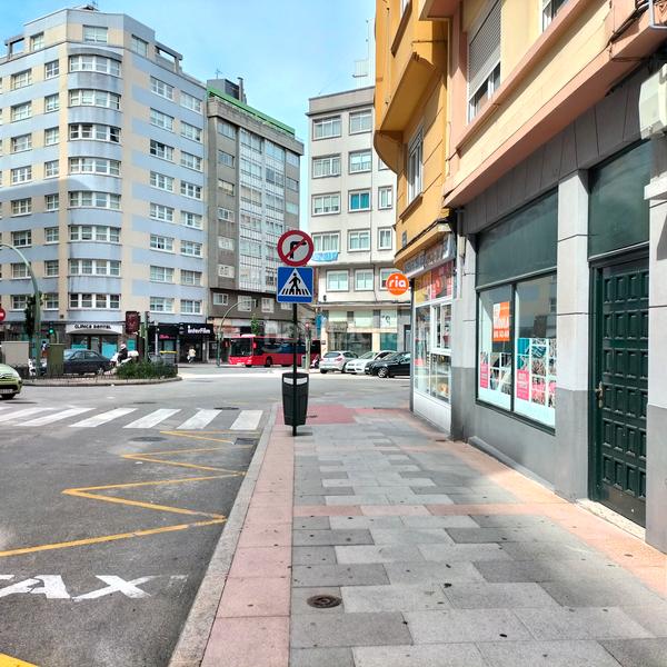 Foto fea8fd8c-fb99-4905-bf9e-04601fc55101. Alquiler local comercial  de 108m². en Coruña (A)