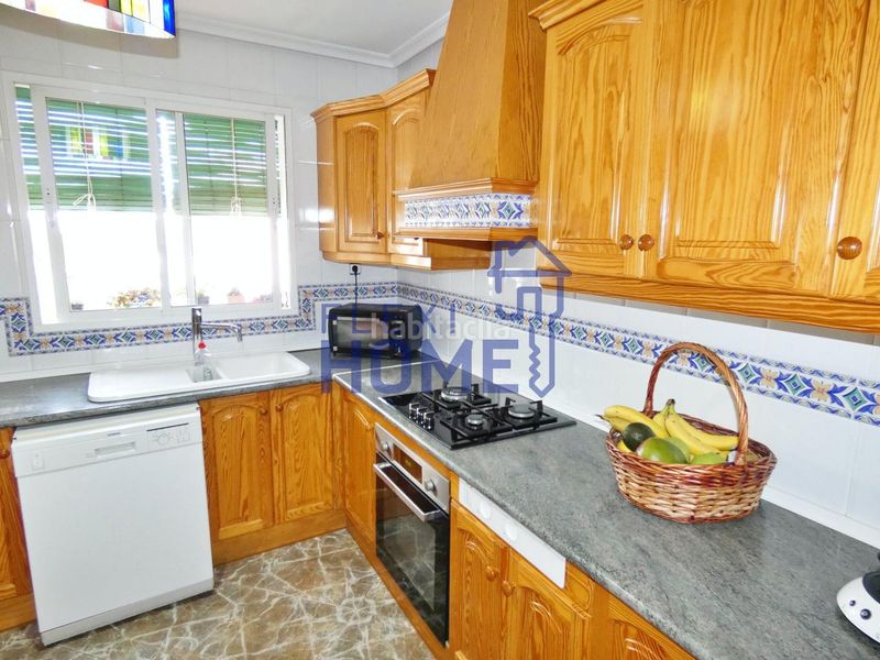 Foto 83bef021-a8d2-4fb6-b8d2-c88fc93b3311. House with heating in Torredelcampo