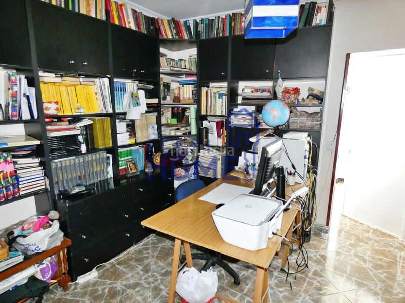 Foto b7ea847b-93aa-4061-be0e-125aa28666f0. House with heating in Torredelcampo
