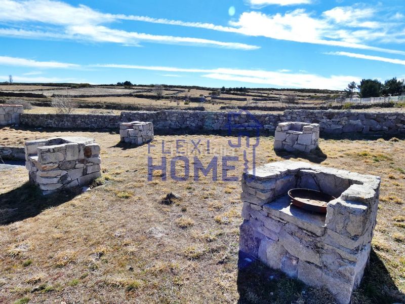 Foto 647a9537-f69e-4ec1-a579-24dd7096623d. Landgut in San Martín de la Vega del Alberche