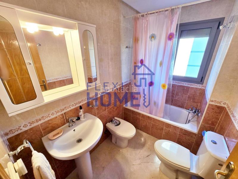 Foto c130227c-da0d-4a1f-b693-e41566f8a975. Alquiler piso en Levante Alto Benidorm