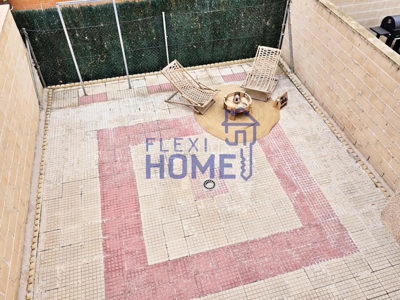 Foto 728cf549-8394-4c21-9d38-3b4f237d6a9e. Reihenhaus mit heizung parking pool in Val Alcalá de Henares