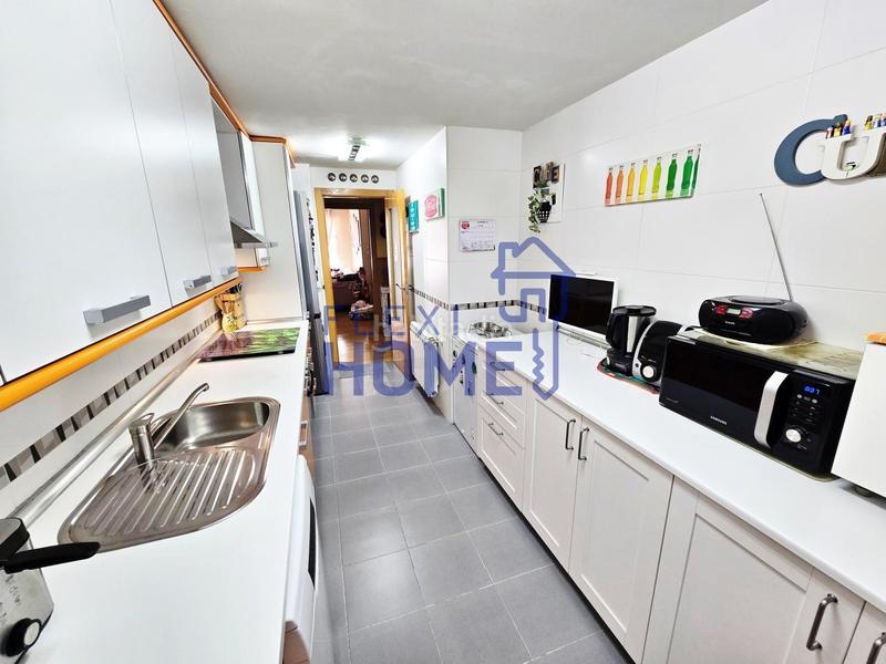 Foto 51a688b8-a9ea-4477-a574-67cae71244ed. Appartamento con riscaldamento parcheggio piscina in Alcalá de Henares