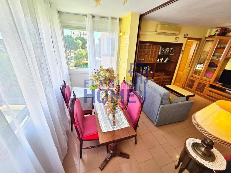 Foto 49b24ed1-0b99-44a1-a06e-291527ea2f63. Appartement avec parking piscine dans Playa Poniente Benidorm