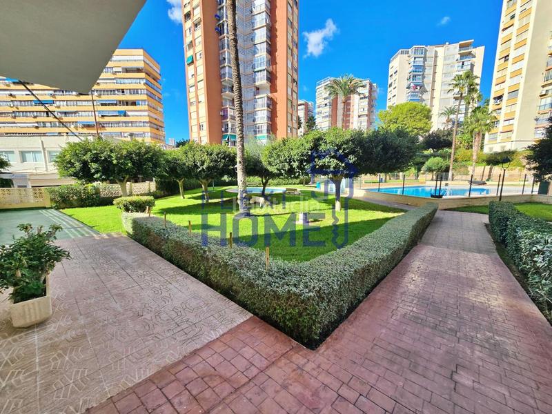 Foto 0be65ca6-60de-4f37-b2b9-42818c0441da. Etagenwohnung mit parking pool in Playa Poniente Benidorm