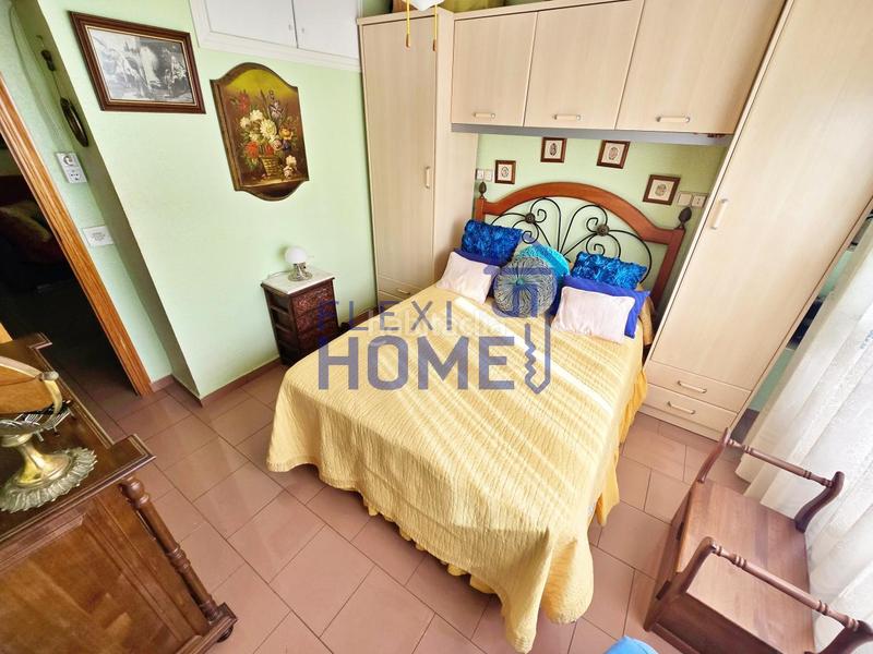 Foto 7d8a7400-9b5d-4ef8-a1be-8a5c75fc2648. Flat with parking pool in Playa Poniente Benidorm