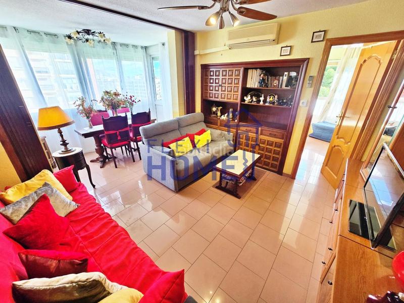 Foto e24fd7a8-8325-48e1-b411-93f39db83d3c. Piso en Playa Poniente Benidorm