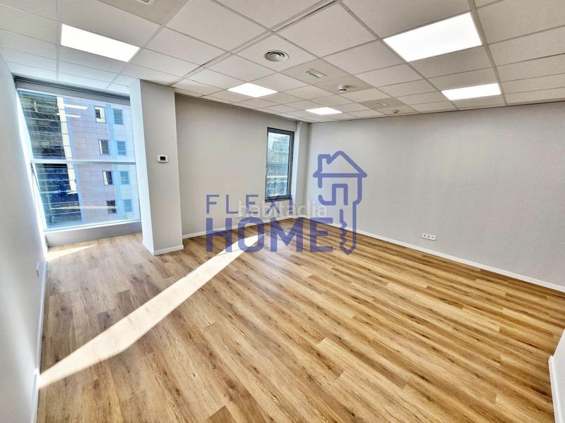 Foto b9fbb412-209c-44b9-97cf-a959a644f788. Rent office space with heating parking in Rivas Futura Rivas - Vaciamadrid