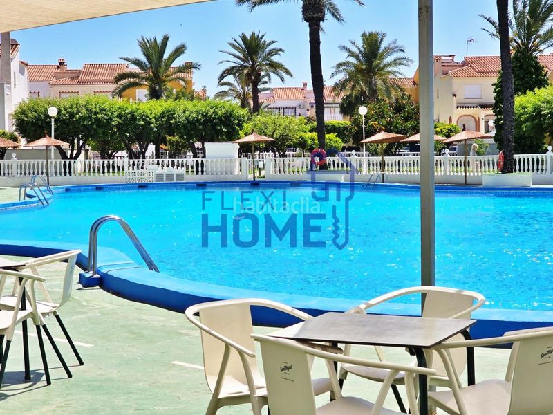 Foto 8074220a-05de-4334-9ea6-4670d77c5f1b. Casa aparellada amb calefacció aparcament piscina a Torrevieja