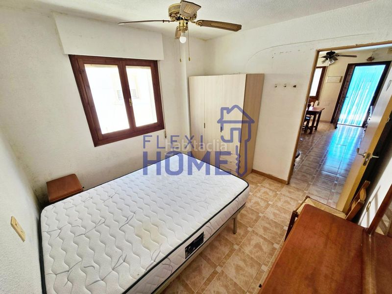 Foto b29a2bf5-85df-4c24-93a6-a8567ce85603. Casa aparellada amb calefacció aparcament piscina a Torrevieja