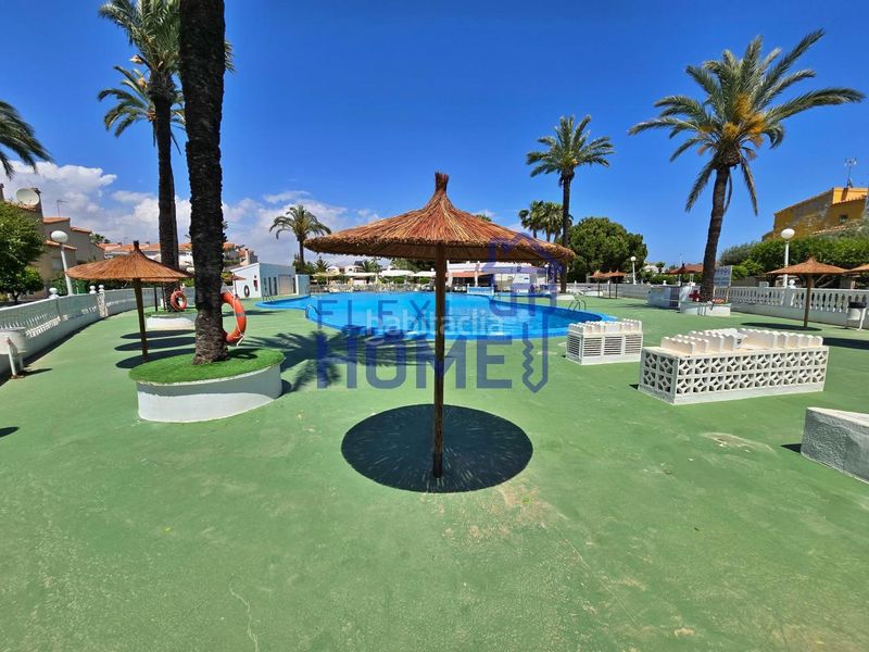 Foto fa452408-9c07-424a-9ebe-80f90da23e5f. Casa aparellada amb calefacció aparcament piscina a Torrevieja