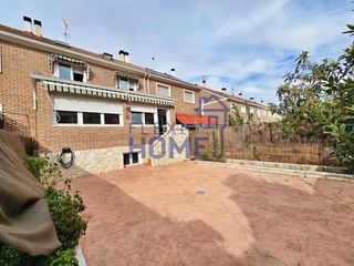 Casa adossada  Calle granados