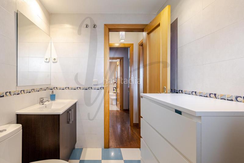 Foto 00b2c74e-766c-4c3f-b635-107816ad3be9. Casa aparellada amb calefacció aparcament piscina a Uceda