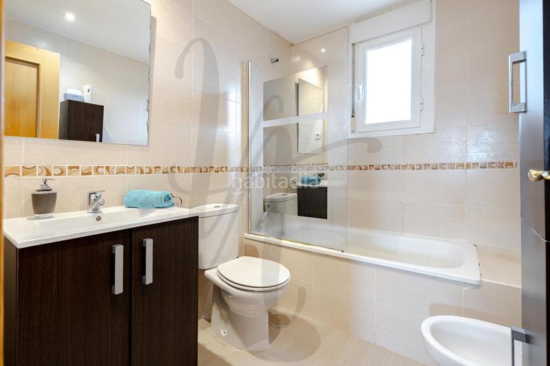 Foto 48227389-e2c2-49c0-8034-3f2229e18551. Casa aparellada amb calefacció aparcament piscina a Uceda