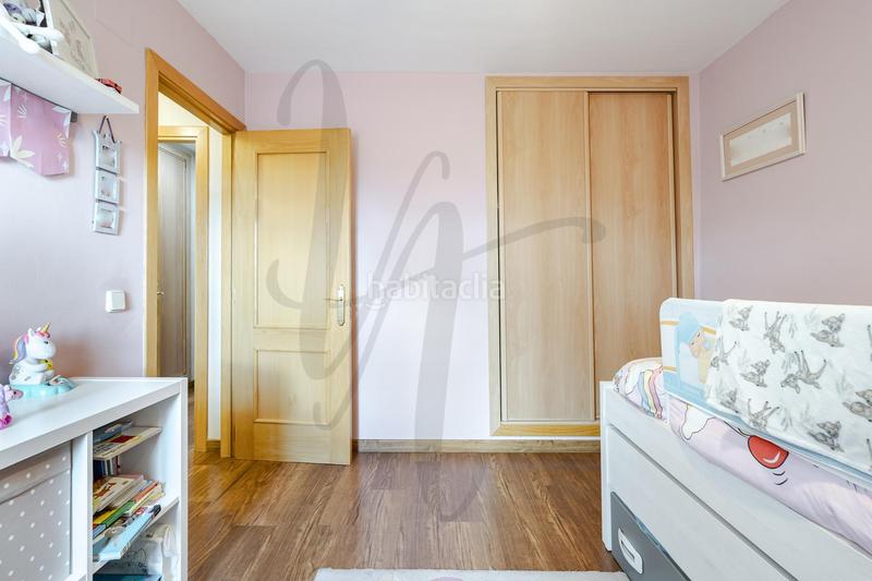 Foto 9b3a5132-1b4a-440a-a7a4-bff3fe77cb20. Casa aparellada amb calefacció aparcament piscina a Uceda