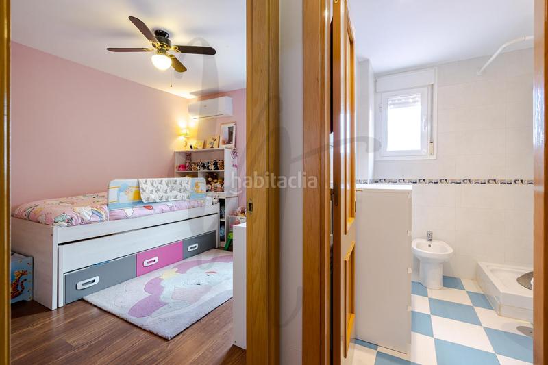 Foto 273a6a3e-1244-47d4-b92c-e92cbbbd49f8. Casa bifamiliare con riscaldamento parcheggio piscina in Uceda