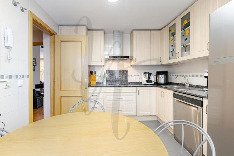 Foto 61d44b9e-4430-4d93-9432-04ea0123af1e. Casa bifamiliare con riscaldamento parcheggio piscina in Uceda