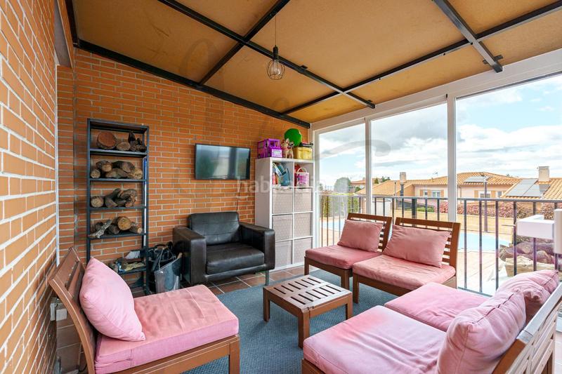 Foto 904052d8-c010-44d9-aad5-0acdd183bced. Casa bifamiliare con riscaldamento parcheggio piscina in Uceda