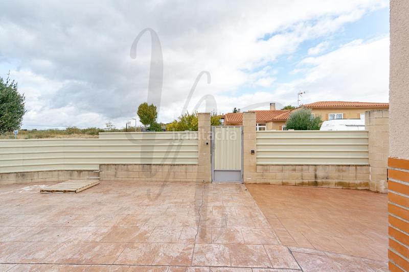 Foto ced5fe1f-940a-40a9-9a2f-0713257f918c. Casa bifamiliare con riscaldamento parcheggio piscina in Uceda