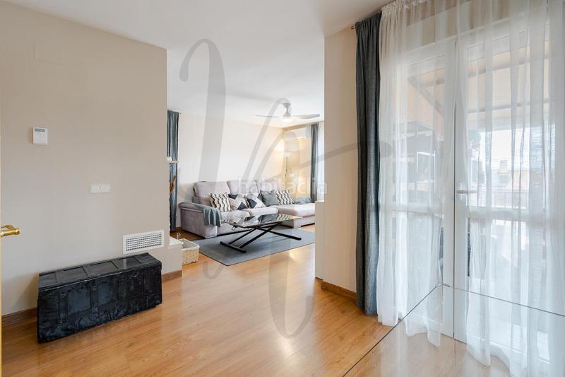 Foto 4a066d39-d632-48fc-87e0-8f22c7f26a00. Maison jumelée avec chauffage parking piscine dans Uceda