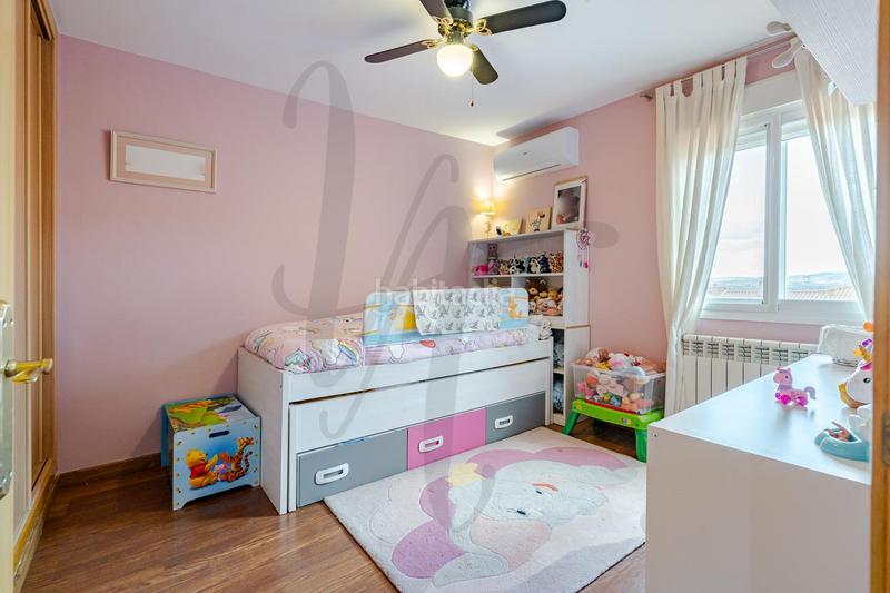 Foto eaad7275-a0c9-407c-b64b-87895fec58a7. Maison jumelée avec chauffage parking piscine dans Uceda