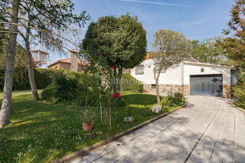 Foto 2f8b0335-2337-465d-9cbe-a90f64611c4a. Casa amb calefacció a Torrejón del Rey