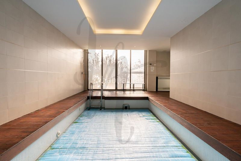 Foto 4d3b9176-4fc9-4b22-900f-d51068f14d5f. Àtic amb calefacció aparcament piscina a Tempranales San Sebastián de los Reyes