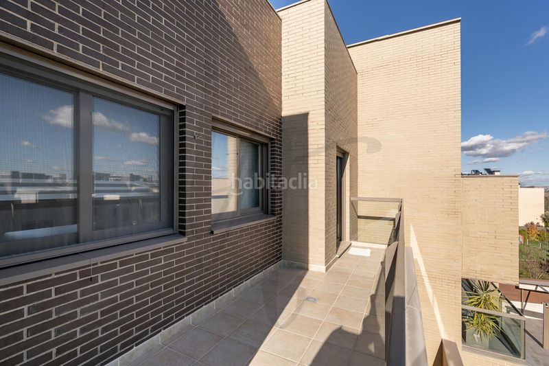 Foto 53b680a4-4b1c-402f-82ae-cd80a0d0639f. Àtic amb calefacció aparcament piscina a Tempranales San Sebastián de los Reyes