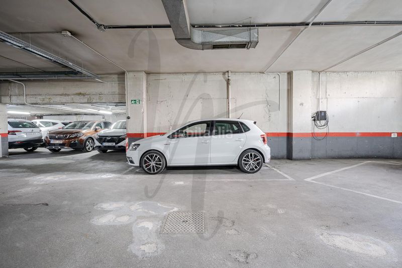 Foto f68eafce-2f41-4b2c-acad-aff649f3bb50. Flat with heating parking in Ciudad Universitaria Madrid