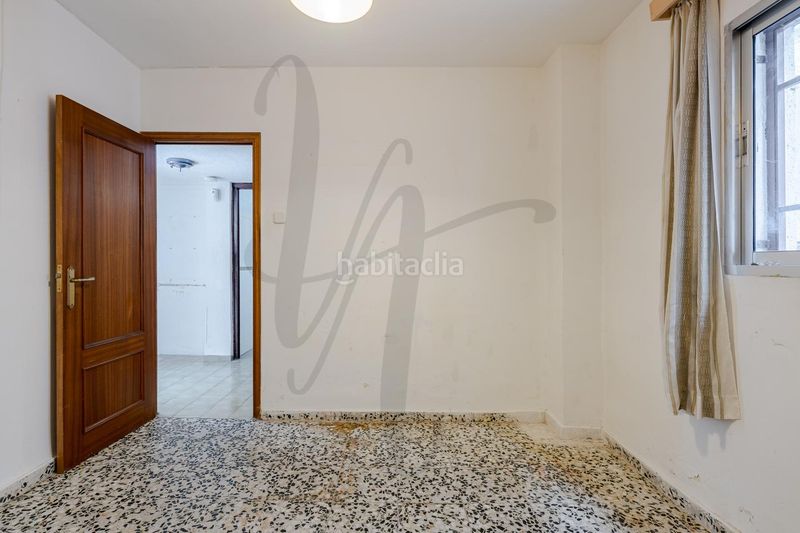 Foto 7312a365-9418-4a72-843a-9ee35bd893e1. Planta baixa amb calefacció aparcament a Tres Olivos-Valverde Madrid