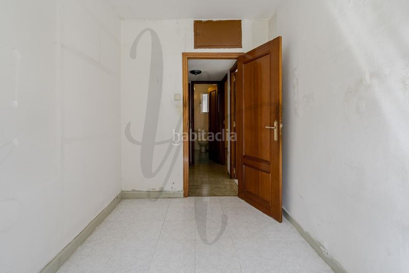 Foto 9a6794d0-9a3d-43f2-8ac0-956817020d68. Planta baixa amb calefacció aparcament a Tres Olivos-Valverde Madrid