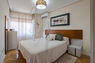 Pis  De berruguete. Vivienda reformada, 3 dormitorios, 2 baños, garaje, ascensor y t