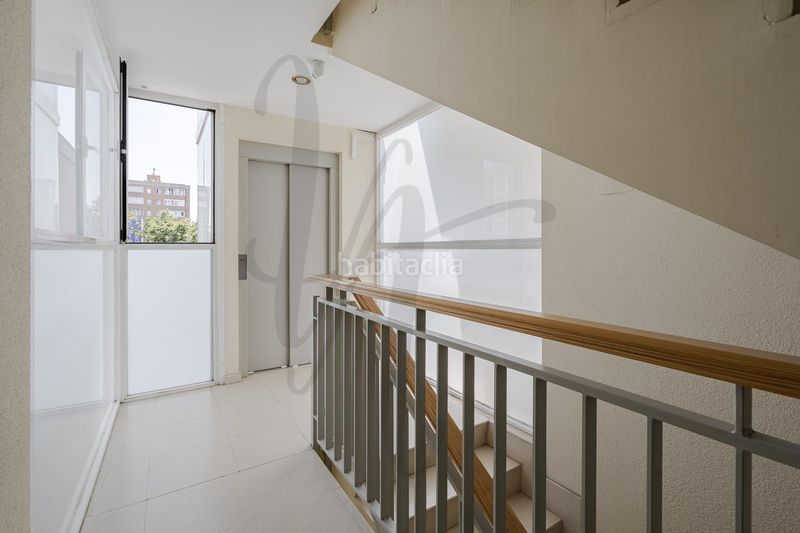 Foto 7e0f10e0-e320-426f-b398-54e83d88cf05. Flat with heating parking in Canillas Madrid