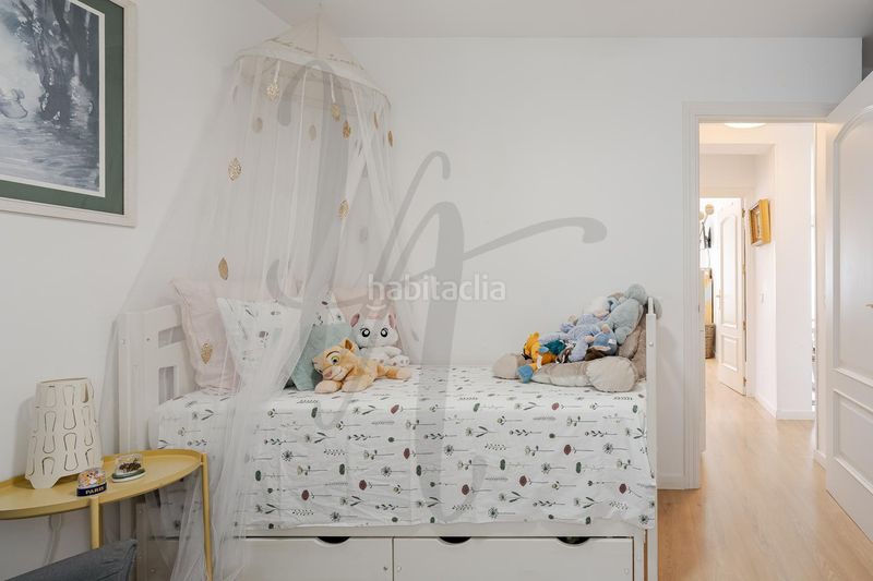 Foto b664d754-2633-4333-85ca-a7ea0a131ebd. Flat with heating parking in Canillas Madrid
