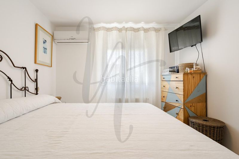 Foto c2a1b37a-2d9a-40fc-9dd3-f89ec146d19d. Flat with heating parking in Canillas Madrid