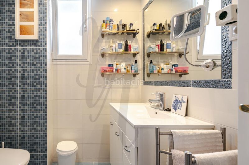 Foto cc9e8ad2-56d2-46bd-816e-3f4c2ec48a0a. Flat with heating parking in Canillas Madrid