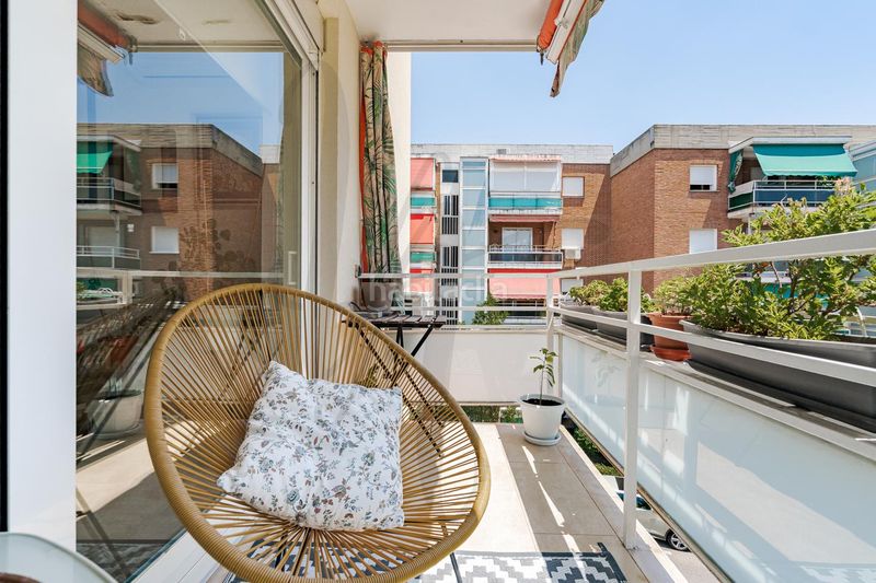Foto f6d3ddae-c108-493c-b1d0-b0ac34a0c313. Flat with heating parking in Canillas Madrid